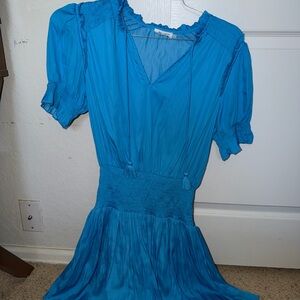 Day + Moon

Bright Blue Tassel-Front Smocked Waist Dress